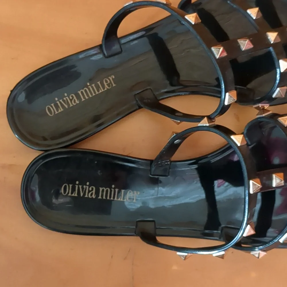 Olivia Miller Studded Strappy Slides - Picture 4 of 5